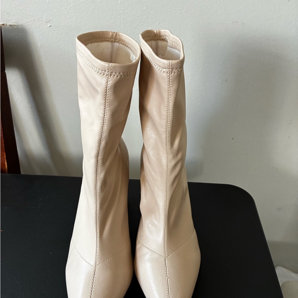 Truffle collection Chic Cream Heeled Boots